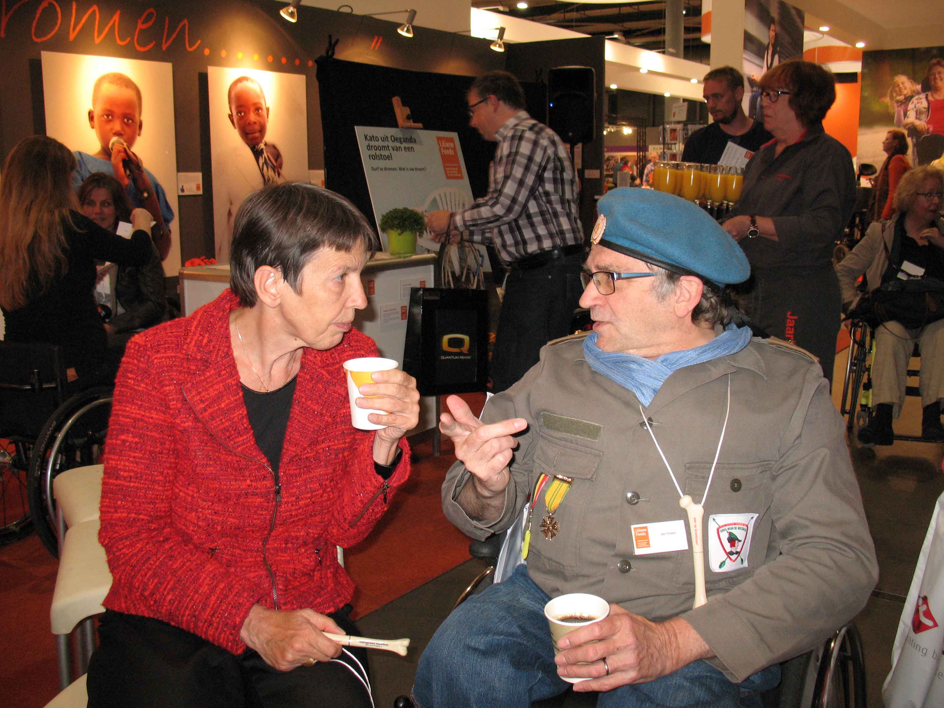 Jetta Klijnsma in overleg met Jan troost